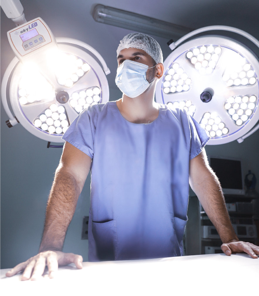 Equipamento utilizado em cirurgia endoscópica da coluna